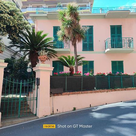Villa Arcobaleno Rondo Garibaldi Sanremo Ngoại thất bức ảnh